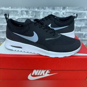 Nike Air Max Thea Black Wolf Grey Anthracite Running Womens Sz 8 or Men 6.5